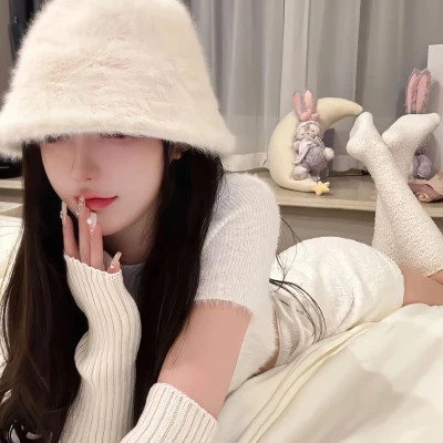 好看高级的图片大全头像女(精选16张)